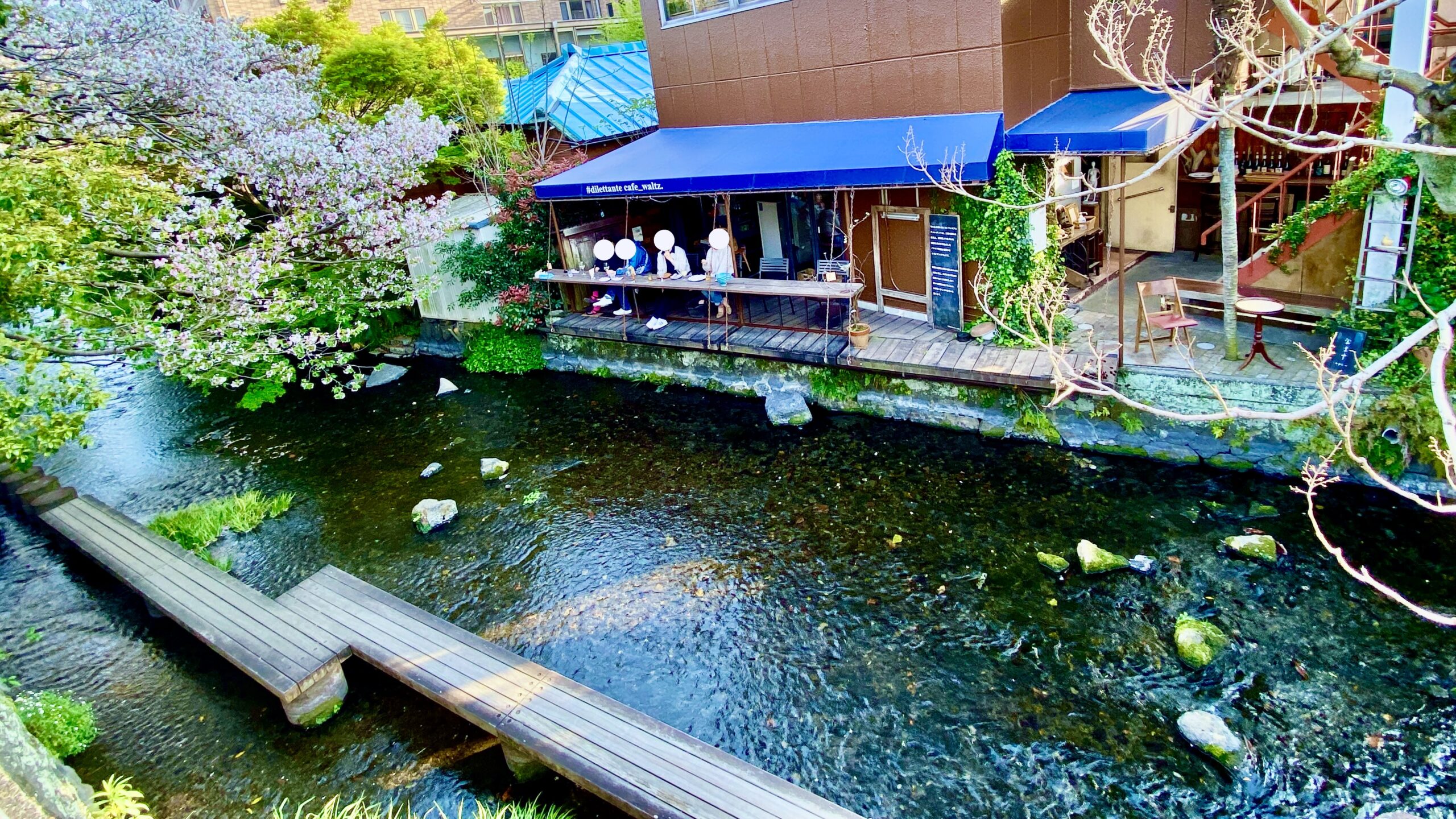 Dilettante Cafe ディレッタント カフェ 静岡県三島市の隠れ家カフェ 目の前に川が流れるテラス席はデートにおすすめ てくてく静岡